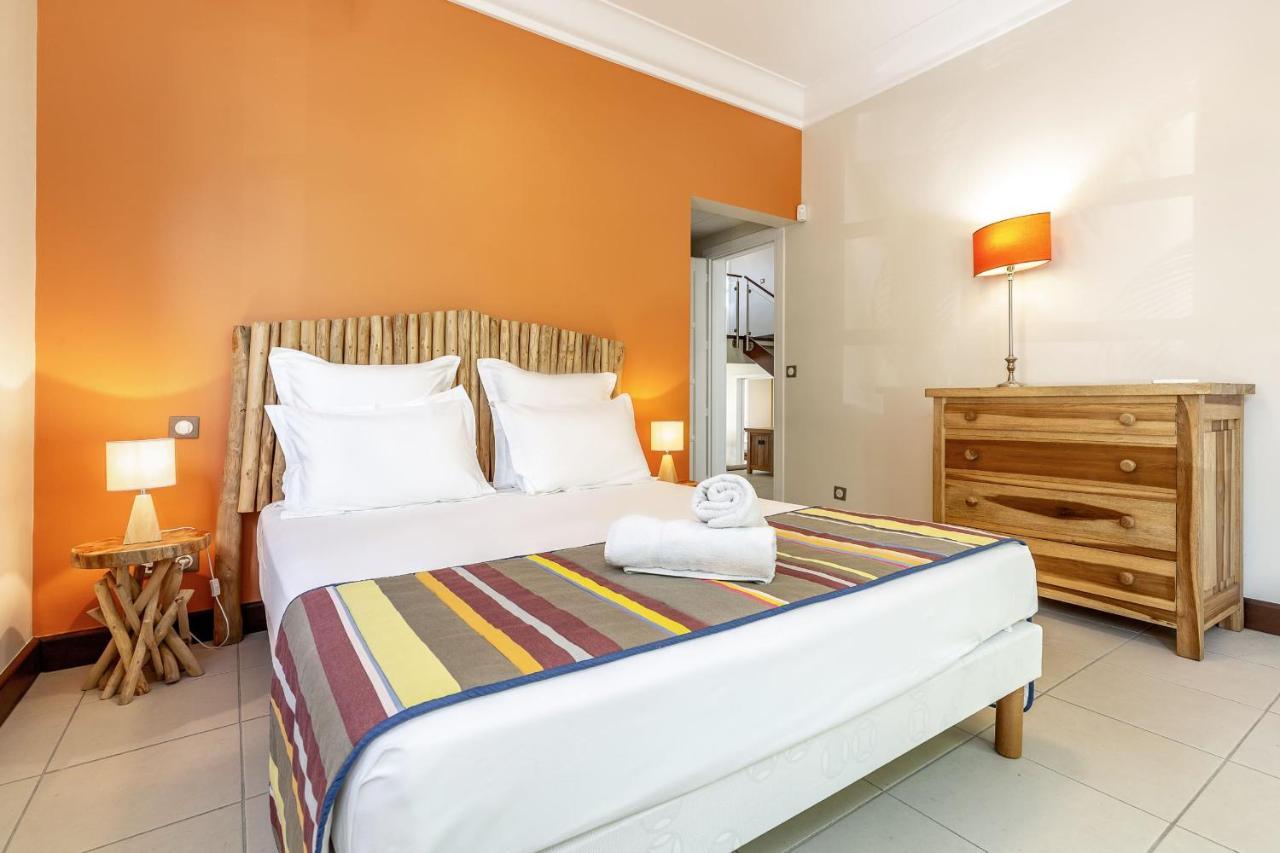 Villa Marine 5 Etoiles Sur La Du Lagon A Deux Pas Du Golf